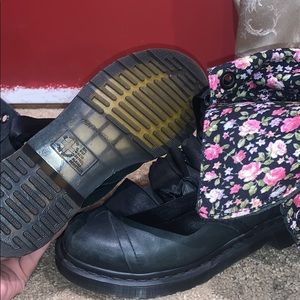 Dr. Martens Shoes - Doc martians Dr. Martens Shoes - Doc martians